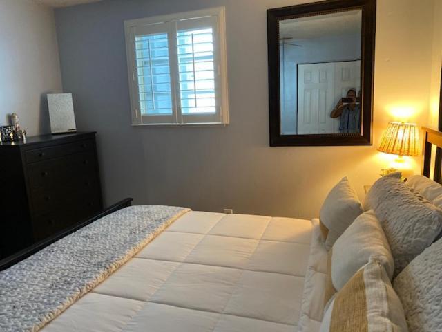 Modern 2/1 Apt Near Midtown And Beaches Miami Exterior foto