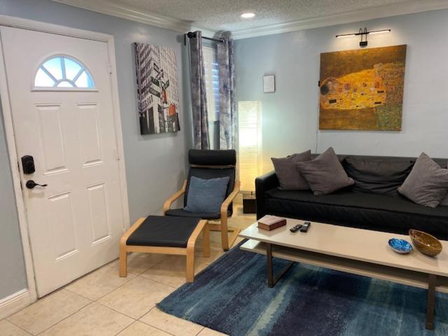 Modern 2/1 Apt Near Midtown And Beaches Miami Exterior foto