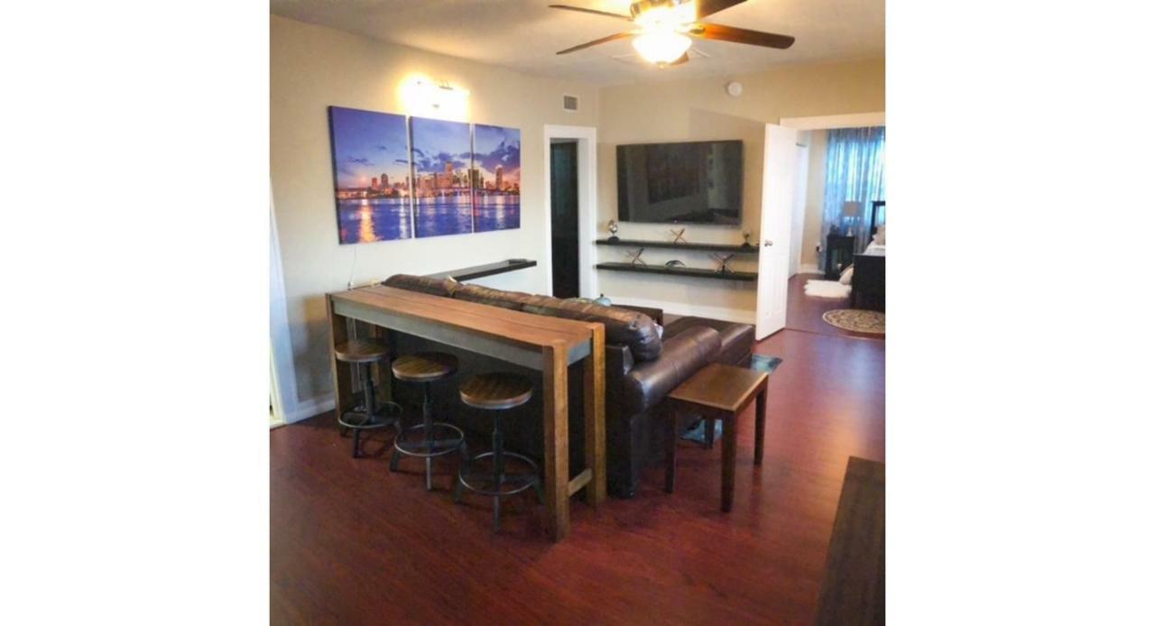 Modern 2/1 Apt Near Midtown And Beaches Miami Exterior foto