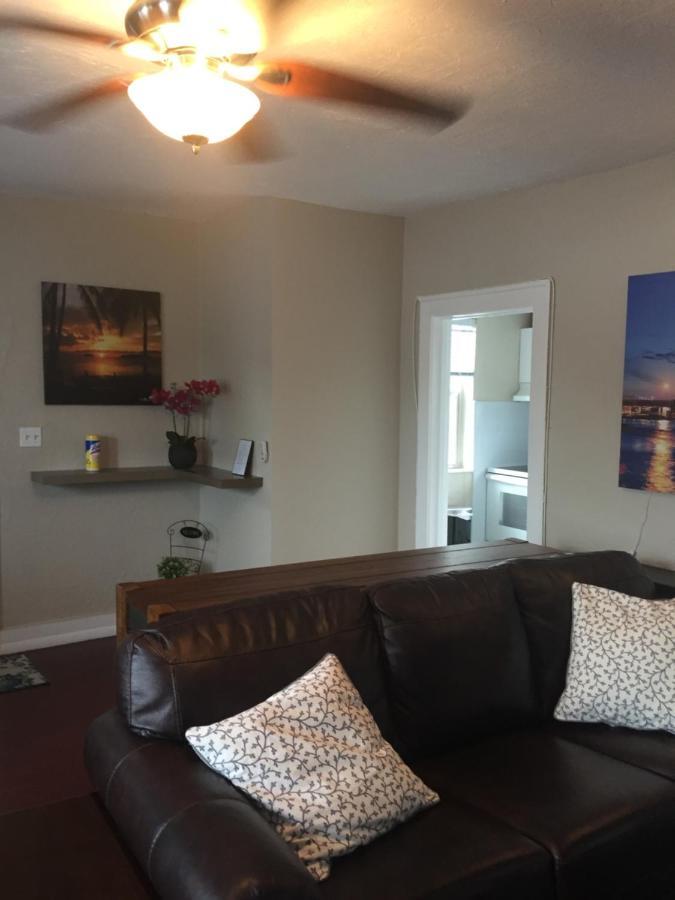 Modern 2/1 Apt Near Midtown And Beaches Miami Exterior foto